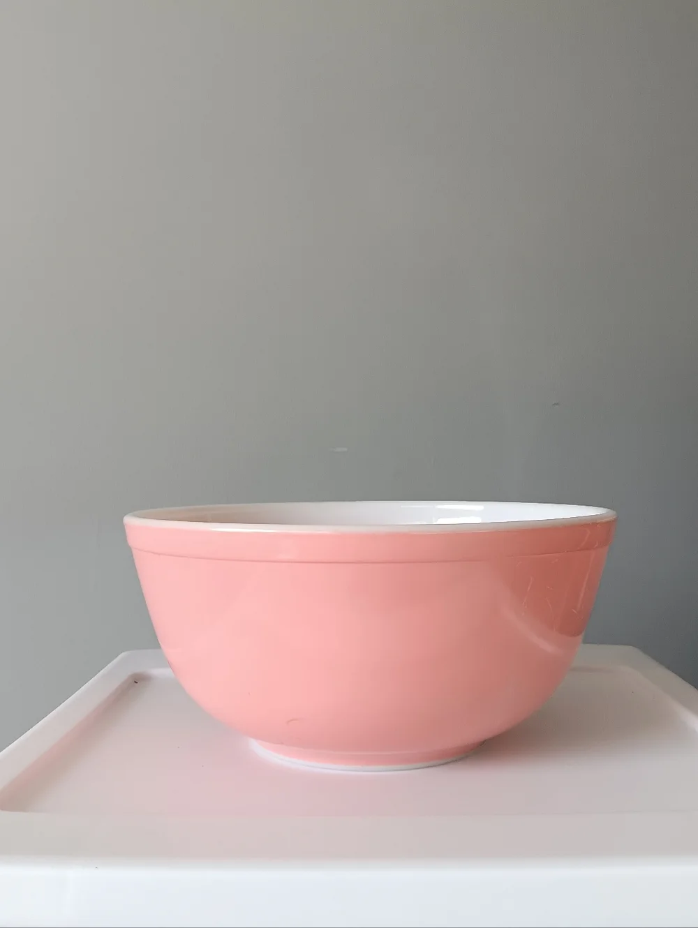 Vintage Pyrex 403 Round Mixing Bowl 2.5 Quarts Nesting Light Flamingo Pink 8